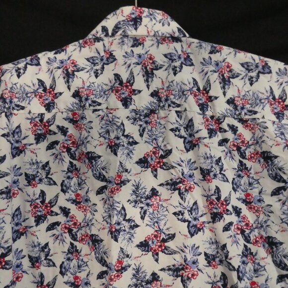 SOUL OF LONDON | large | Floral Print Short Sleeve button-Up Shirt - Picture 10 of 14